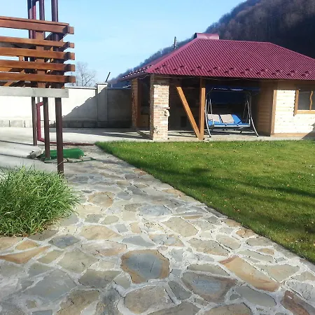 Relax Lodge *