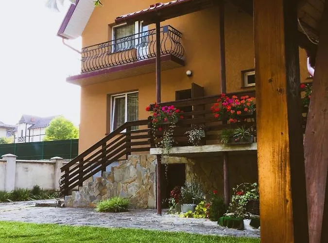 Relax Lodge *