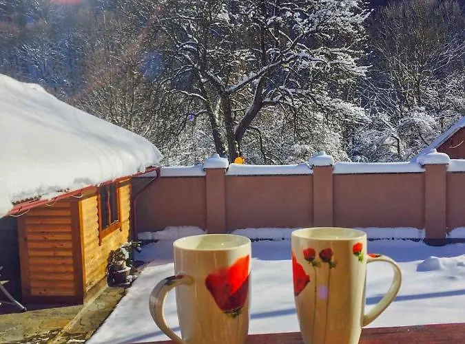 Relax Lodge *